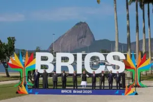 Negara-negara BRICS Sedang Gencar Memborong Emas, Ada Apa?