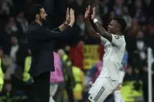 Alvaro Arbeloa Puji Vinicius Jr yang Ubah Cemoohan Jadi Tepuk Tangan