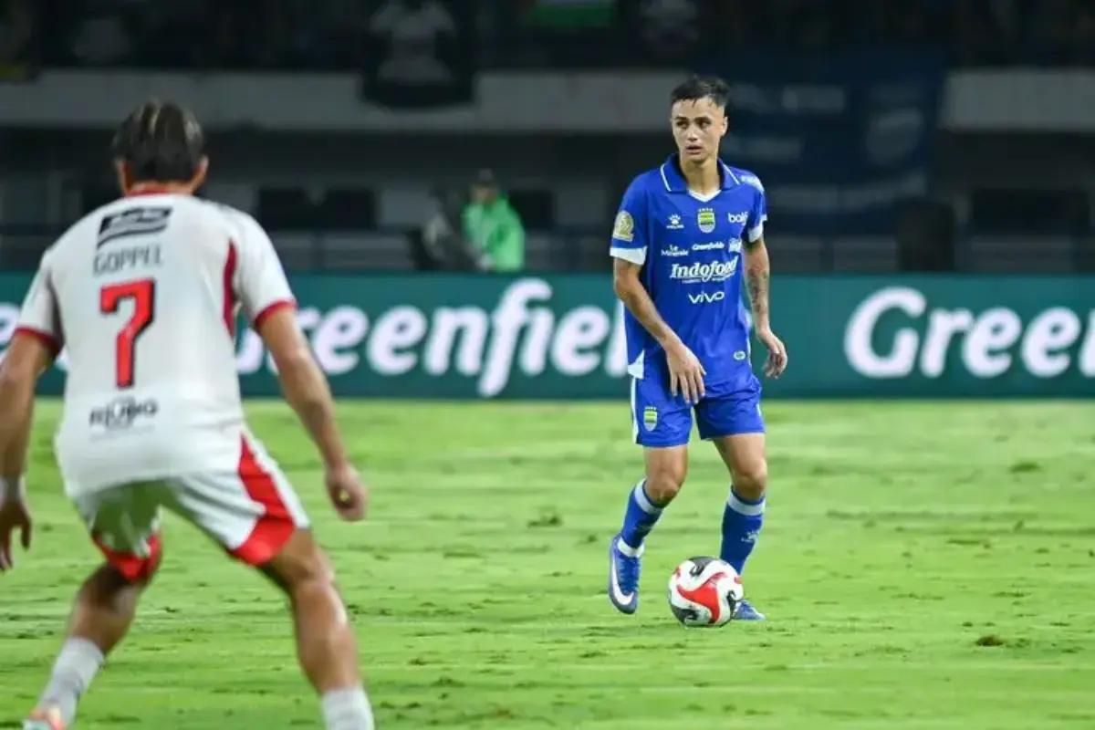 Hanya Unggul 2 Poin dari Borneo FC, Eliano Reijnders Sebut Persib Masih di Jalur Juara