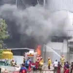 Kebakaran Pabrik Pelumas di Bekasi, Asap Hitam Membumbung Tinggi