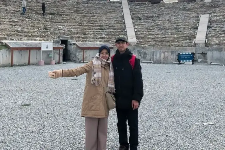 Kuat Bukan Berarti Harus Sendiri, Refleksi Perempuan Tangguh Masa Kini