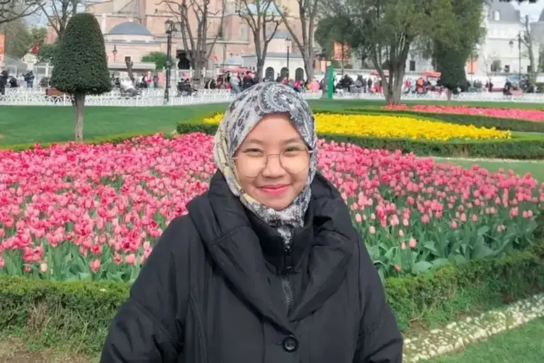 Cerita Alfina Rahmatia: Dibesarkan Mandiri Sejak Kecil, Kini Jadi PhD Mother di Turki