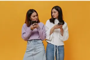 Tekanan Media Sosial pada Anak Perempuan, Psikolog Ungkap Penyebab dan Dampaknya