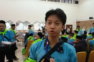 Jemaah Haji Termuda Ini Bawa Amanah 20 Lebih Doa Titipan Warga
