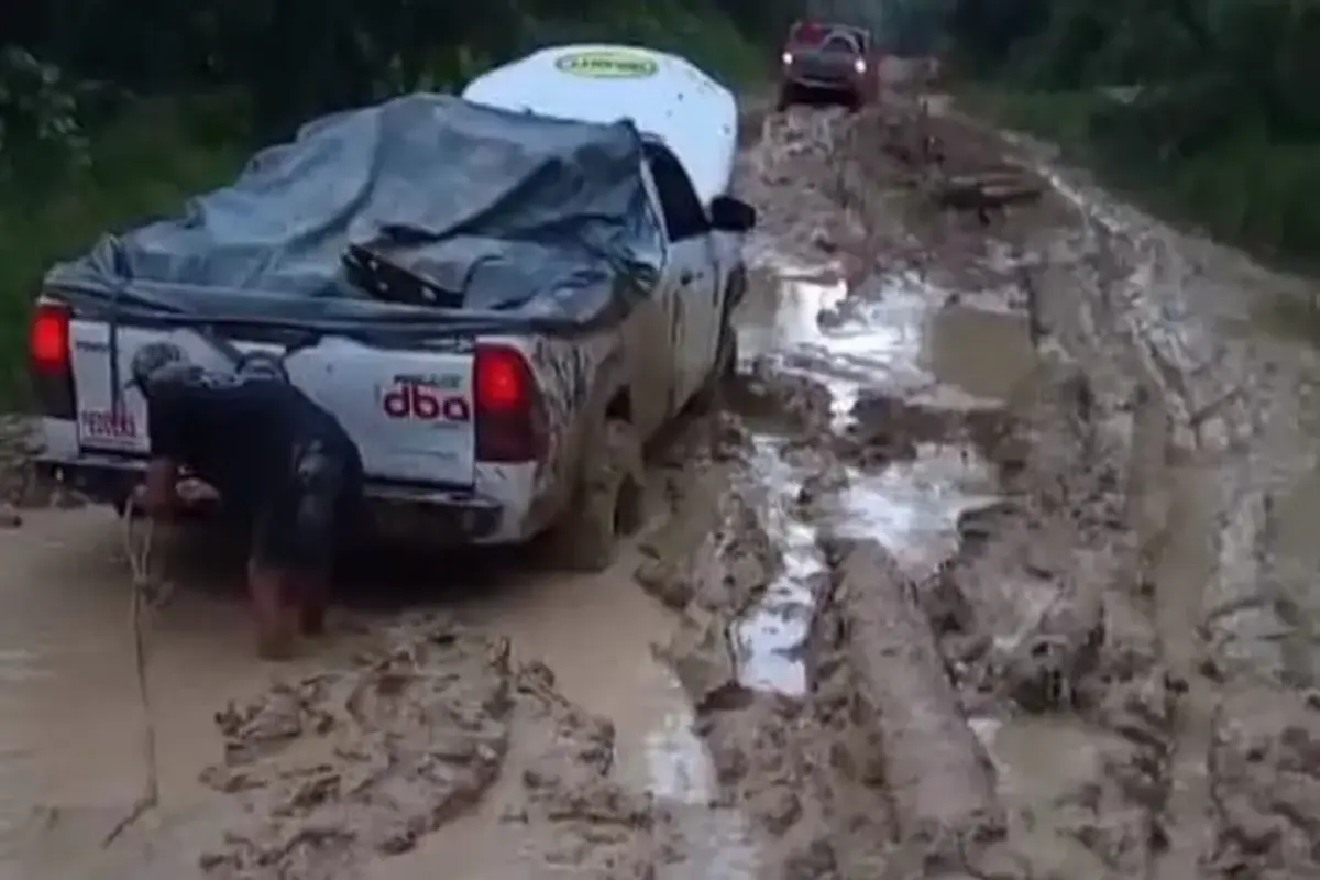 “Orang Kota Ribut Kenaikan Harga Barang, Kami di Perbatasan RI–Malaysia Memilih Diam Menelan Kekecewaan”