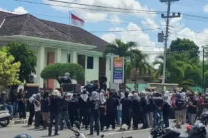 Ormas Islam Geruduk PN Wonosari, Desak Hukuman Maksimal Pelaku Pencabulan Anak