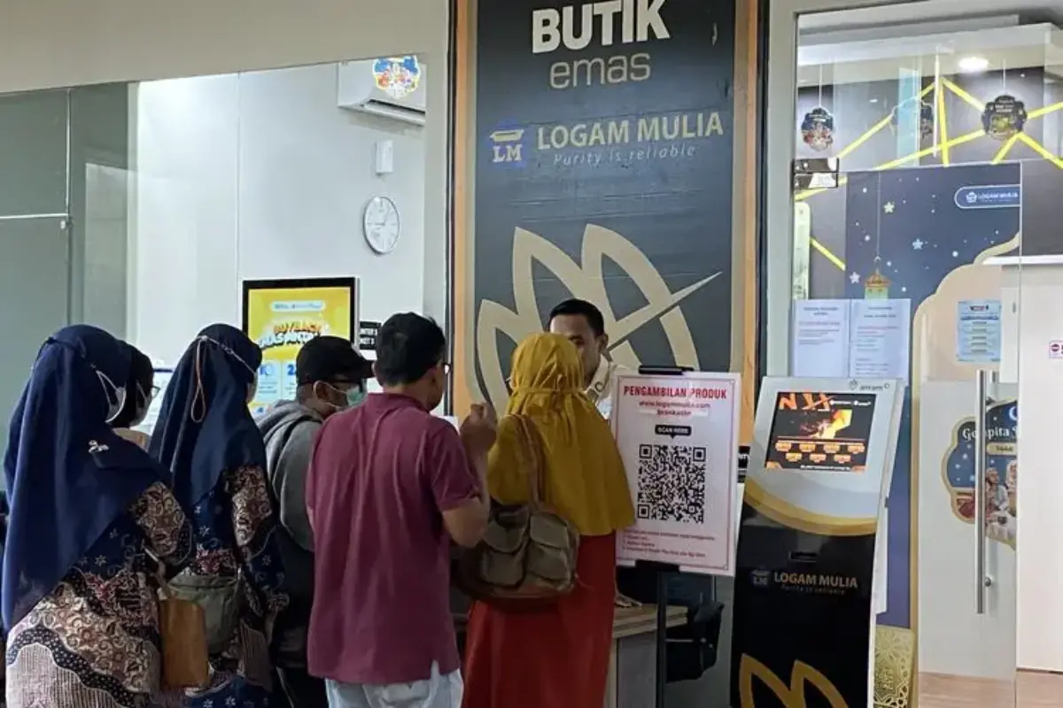 Di Balik Antrean Butik Antam, Ada Jastiper Berburu Emas hingga 3 Hari Berturut-turut