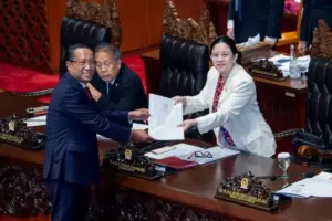 Puan Pimpin Rapat Paripurna DPR RI Ke-17, Sahkan RUU PSDK dan PPRT Jadi UU