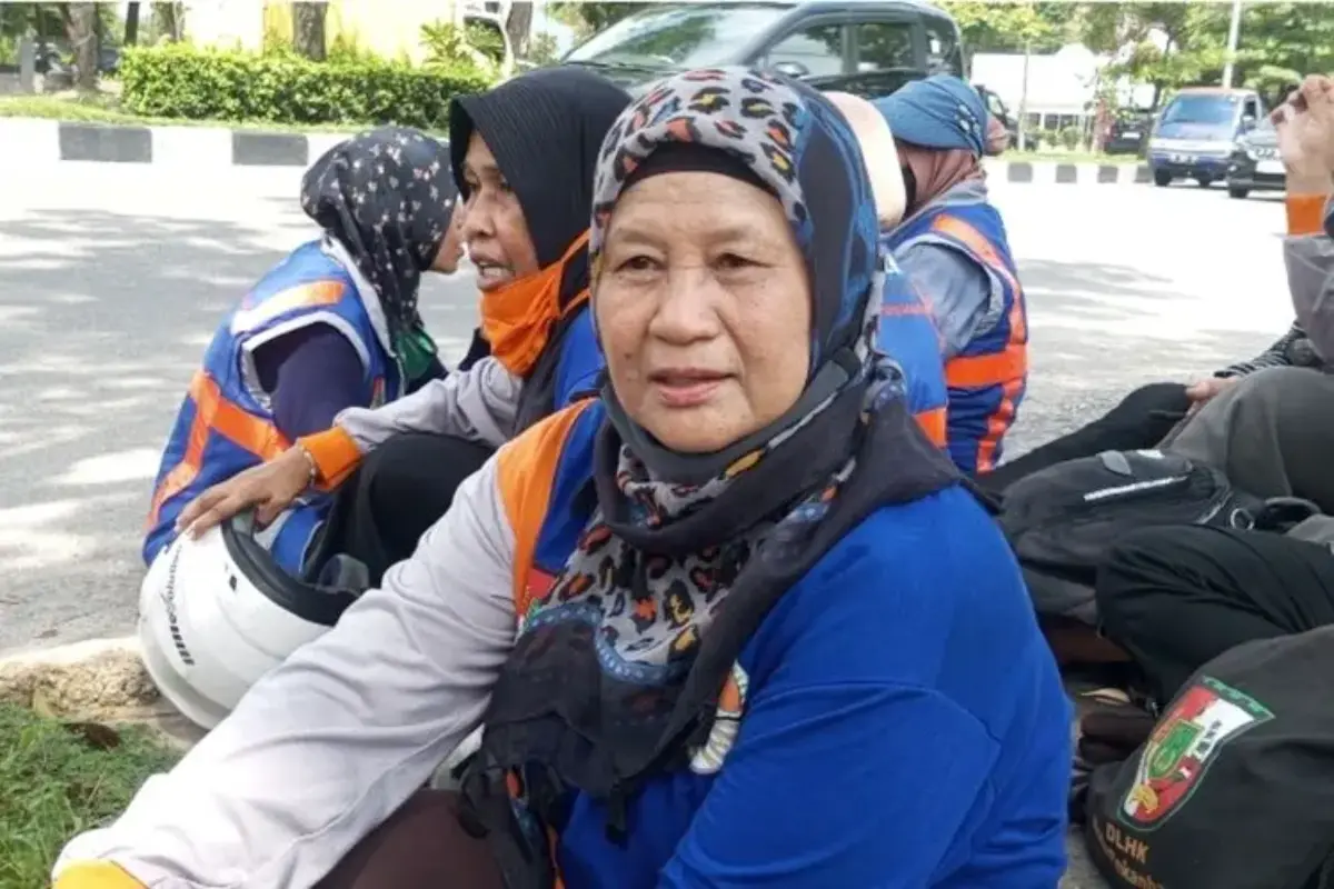 Kisah Yeni, 15 Tahun Banting Tulang Sendirian Membesarkan Anak-anaknya