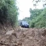 Jalan Sepanjang 13 Kilometer Berkubang Lumpur, Warga 3 Desa di Bengkulu Sepakat Patungan