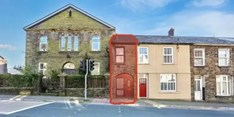 Lebarnya Cuma 2 Meter, Rumah Ini Laku Terjual Rp 1 Miliar