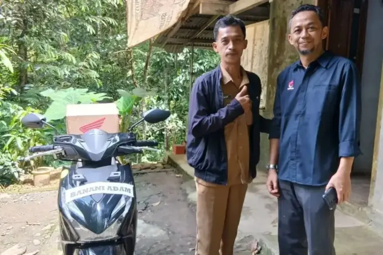 Sopir Puskesmas Kaligesing Dapat Hadiah Motor Usai Selamatkan Korban Kecelakaan Harley di Kulon Progo