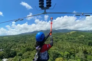 Pramita Dewi, Srikandi Penjaga Keandalan Listrik dari Puncak Tower Flores