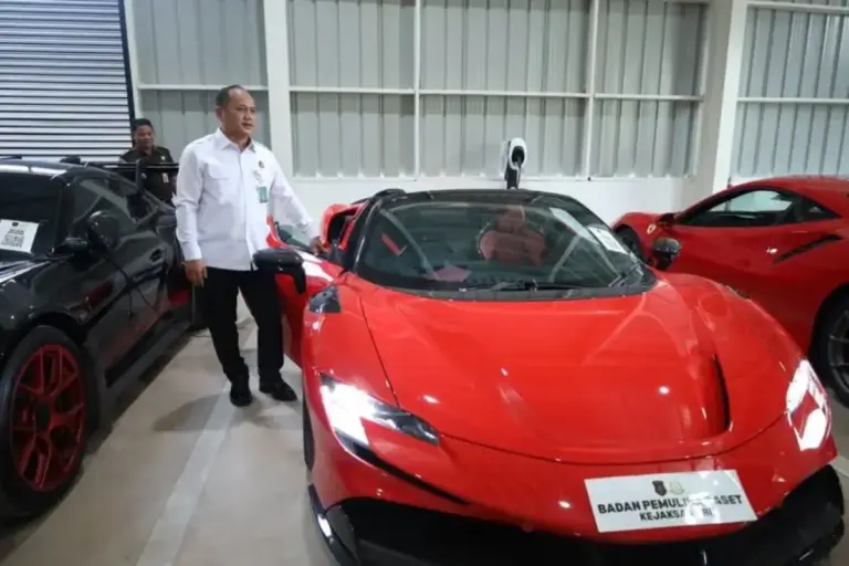 Kejagung Bakal Lelang Ferrari hingga Lukisan Emas Milik Koruptor di BPA Fair 2026