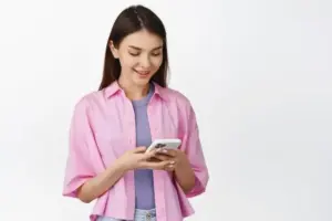 Membangun Ketahanan Mental Perempuan di Tengah Tekanan Media Sosial